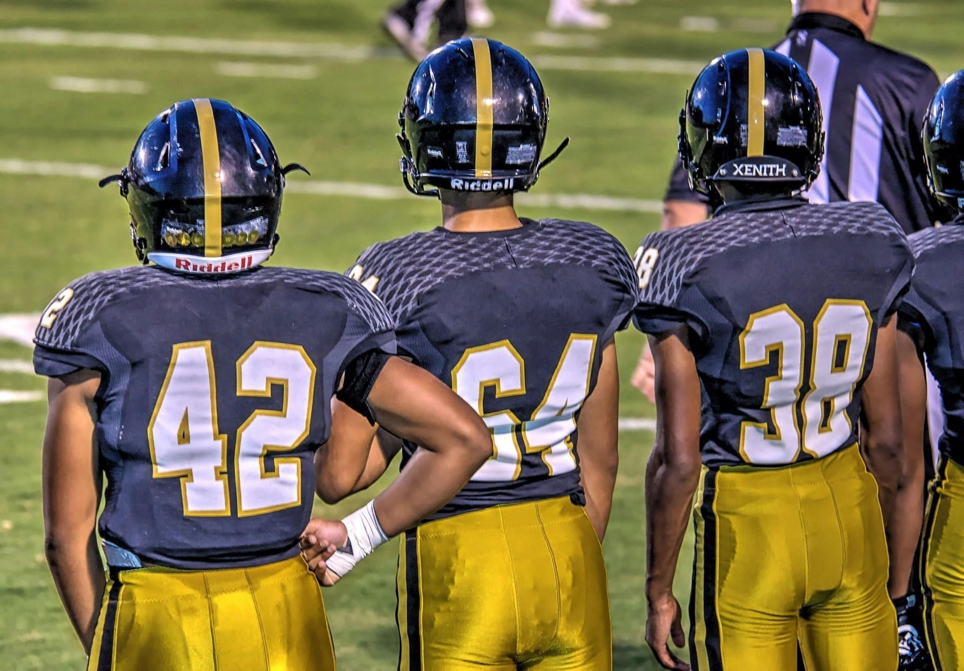 DTF Printing for Sports Team Apparel: Durability and Performance